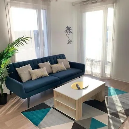 Pourquoi Notre T3 Avec Parking Est Pour Vous ? דירה